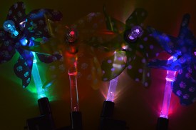 Molinete giratorio broche luminoso decorativo (1).jpg